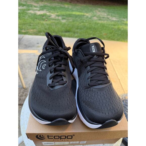 Topo Athletic Atmos Running Shoes Max Cushion NWT Men’s Size 9.5 main image 5